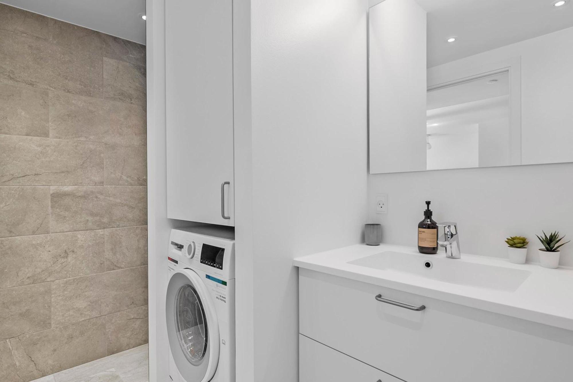 Inner City Grand Suite Århus Zewnętrze zdjęcie