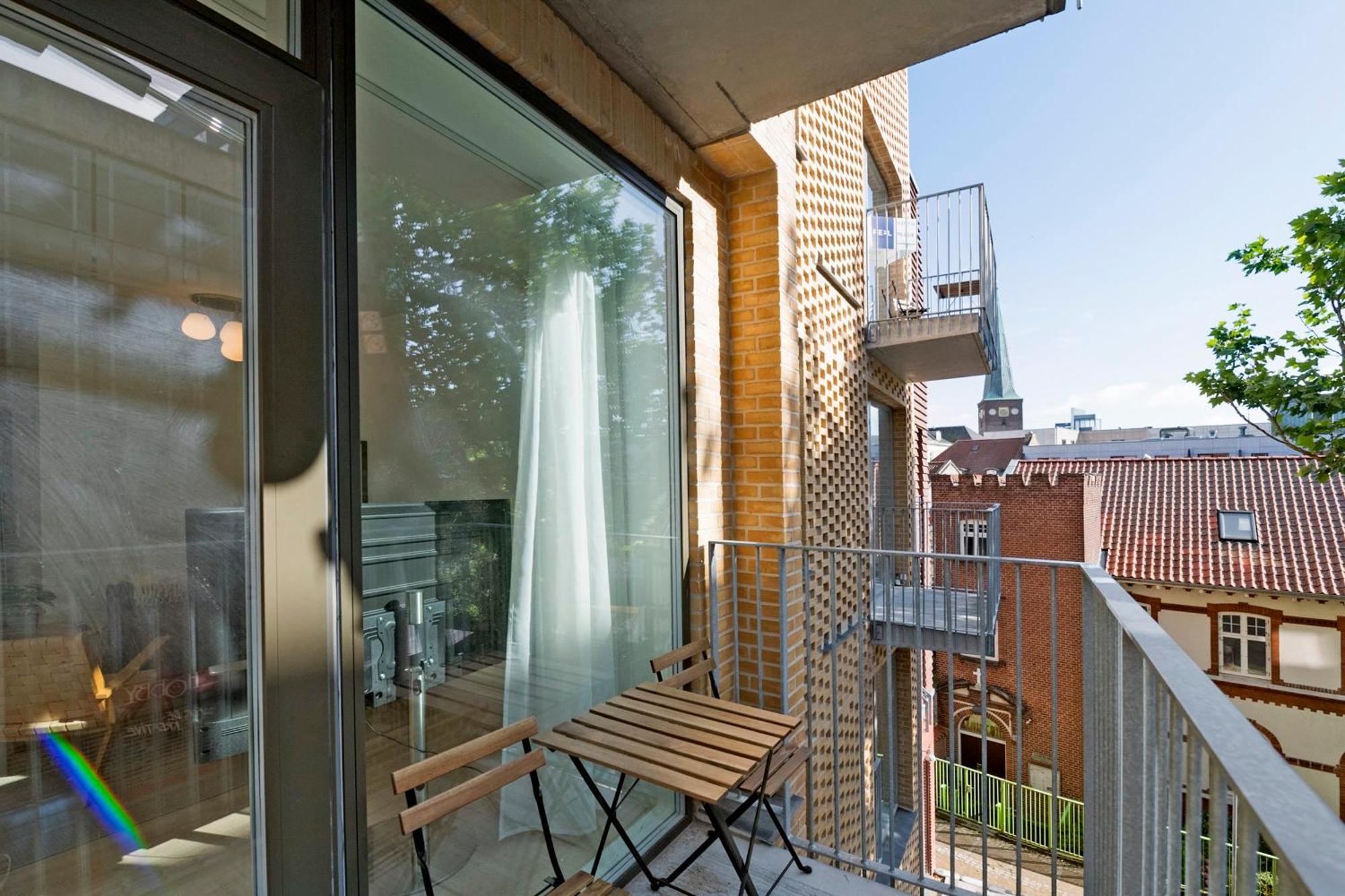 Inner City Grand Suite Århus Zewnętrze zdjęcie