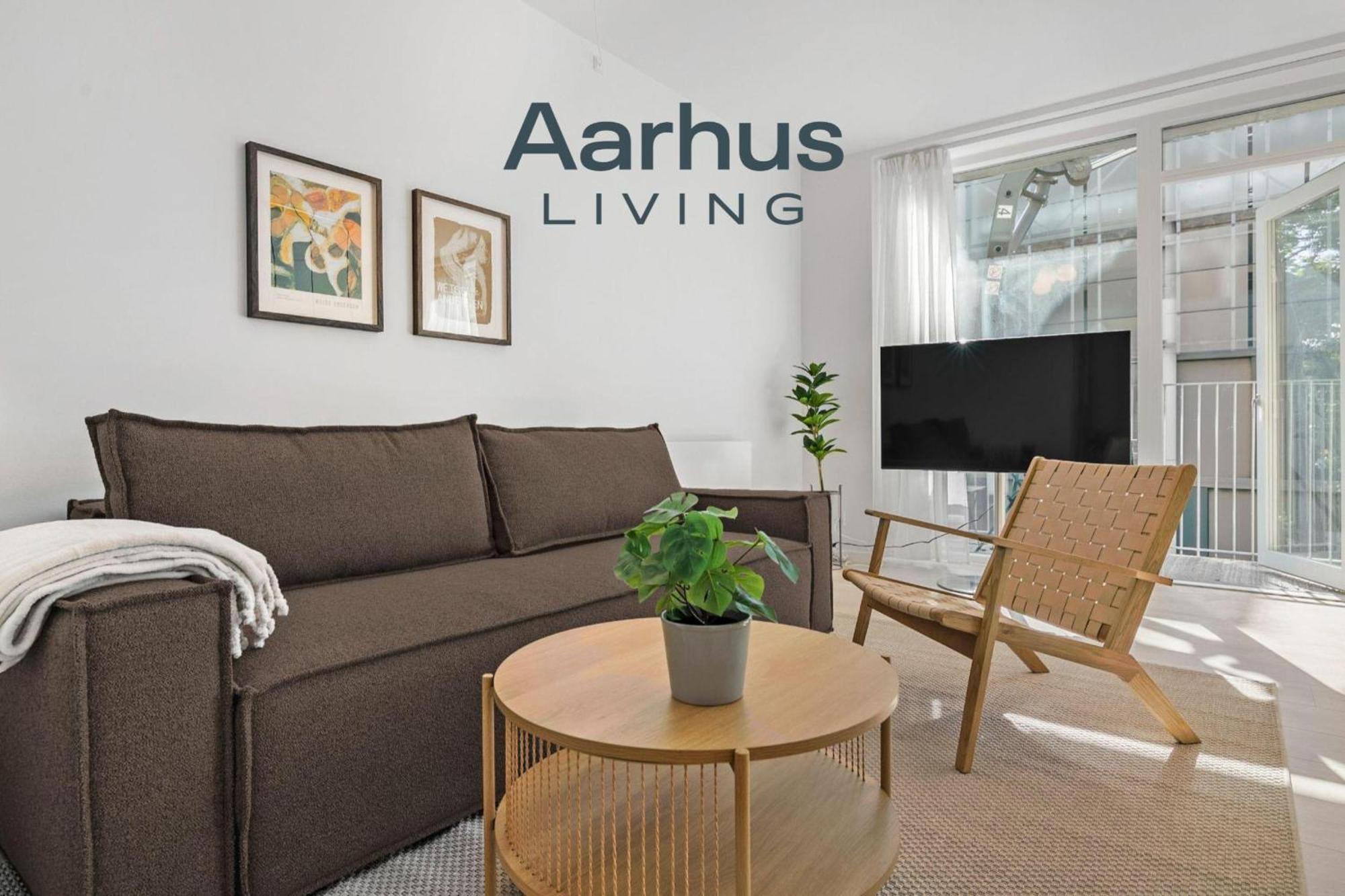 Inner City Grand Suite Århus Zewnętrze zdjęcie
